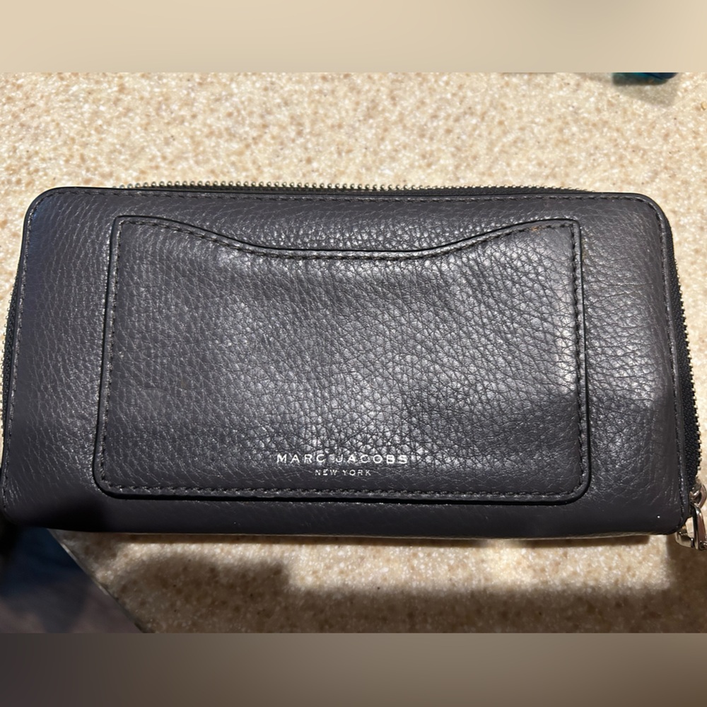 Pre Owned Marc Jacob Wallet
